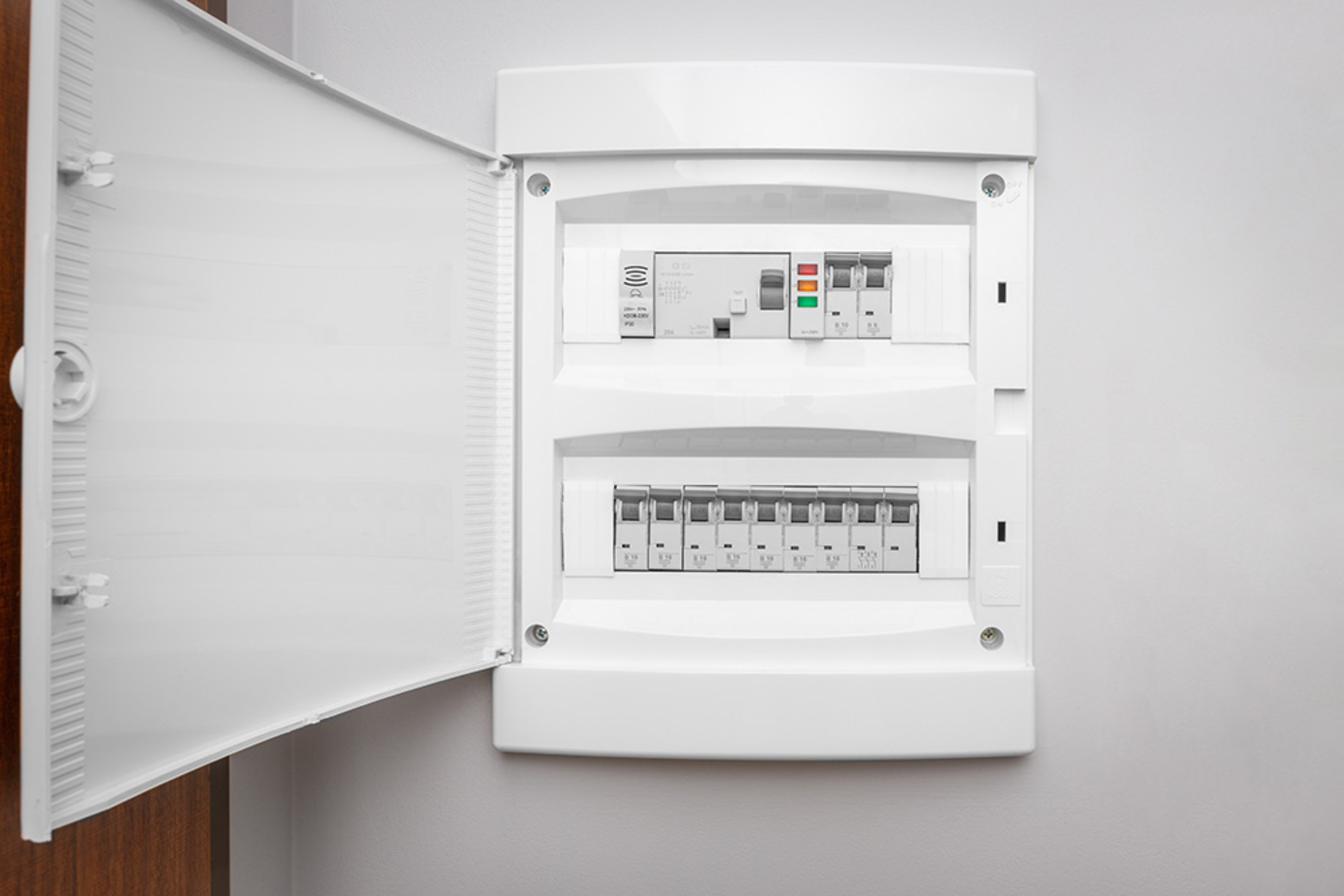 Über­spannungs­schutz bei Necotek Elektro- und Umwelttechnik GmbH in Uffenheim